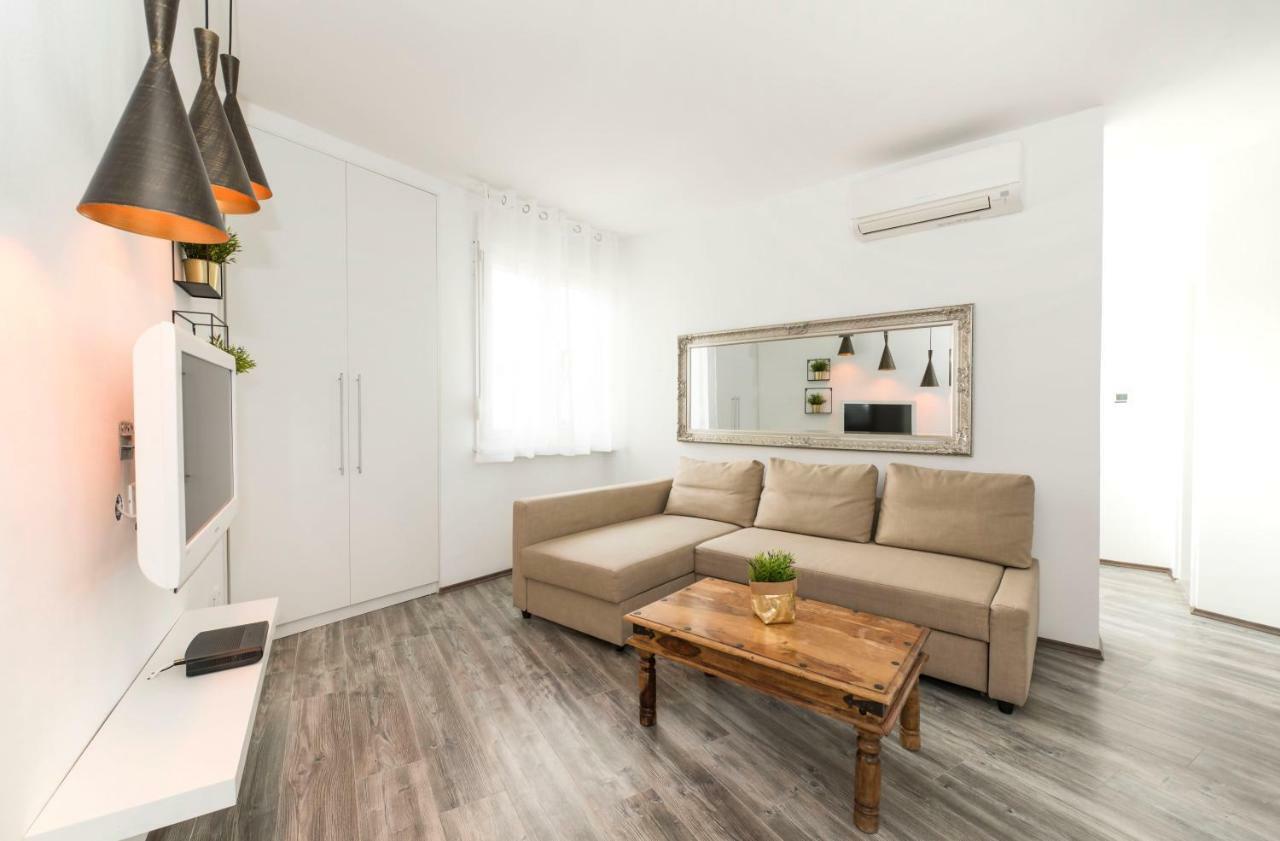 City Smart Apartment Split Exterior photo